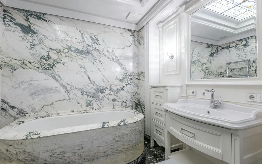 Marble bathroom installation